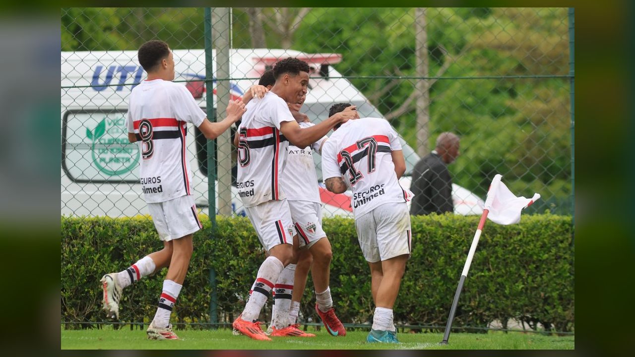 São Paulo Sub-17 vira contra o Juventude e soma vitória no Brasileiro
