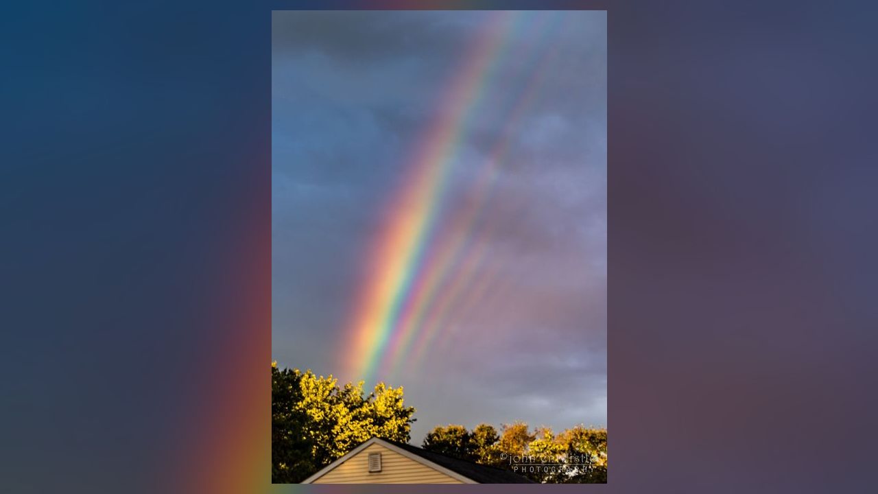 NASA divulga imagem rara de arco-íris múltiplos fotografados após furacão nos Estados Unidos